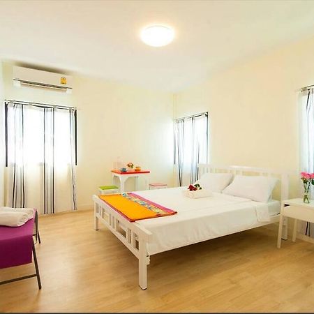 My Thai Hostel Bangkok Bagian luar foto