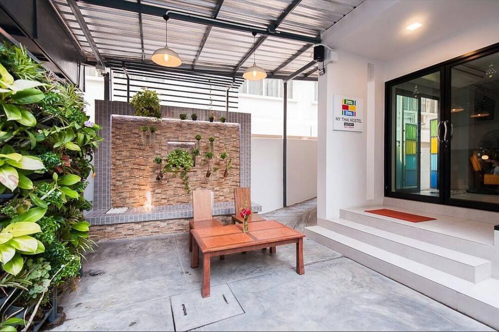 My Thai Hostel Bangkok Bagian luar foto