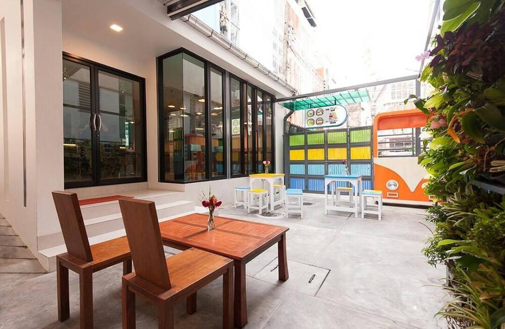 My Thai Hostel Bangkok Bagian luar foto